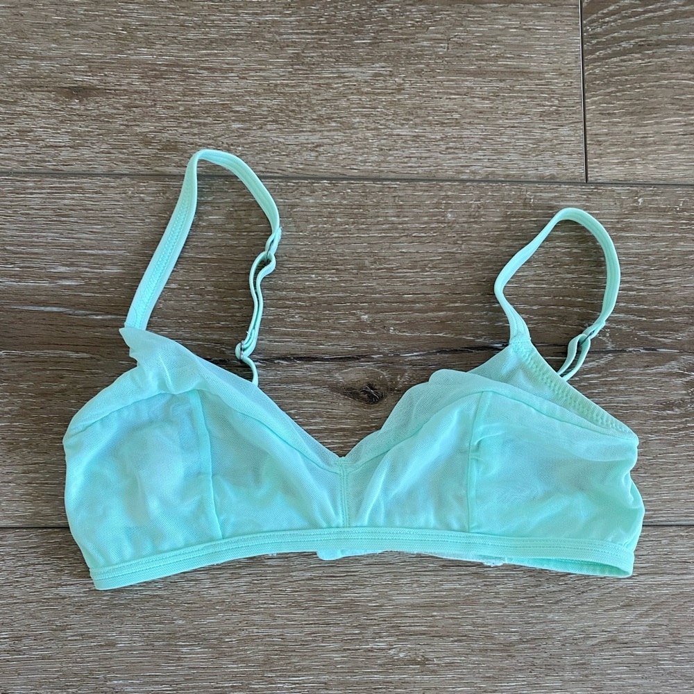 Xhilaration Light Green Bralette sz. S